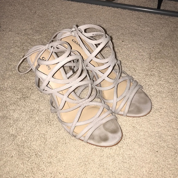 Gianni Bini heels - Picture 1 of 3